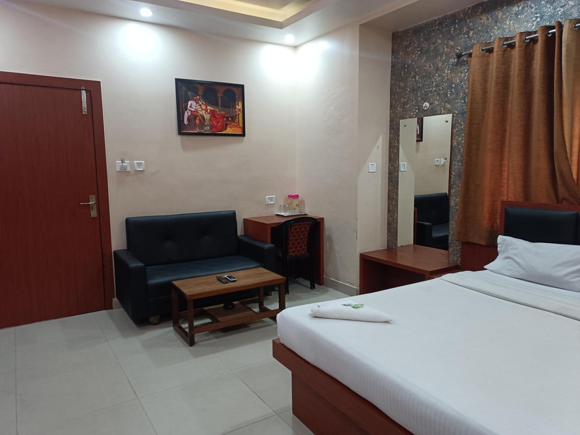 Hotel Sudakshina By Roh Silchar Eksteriør bilde