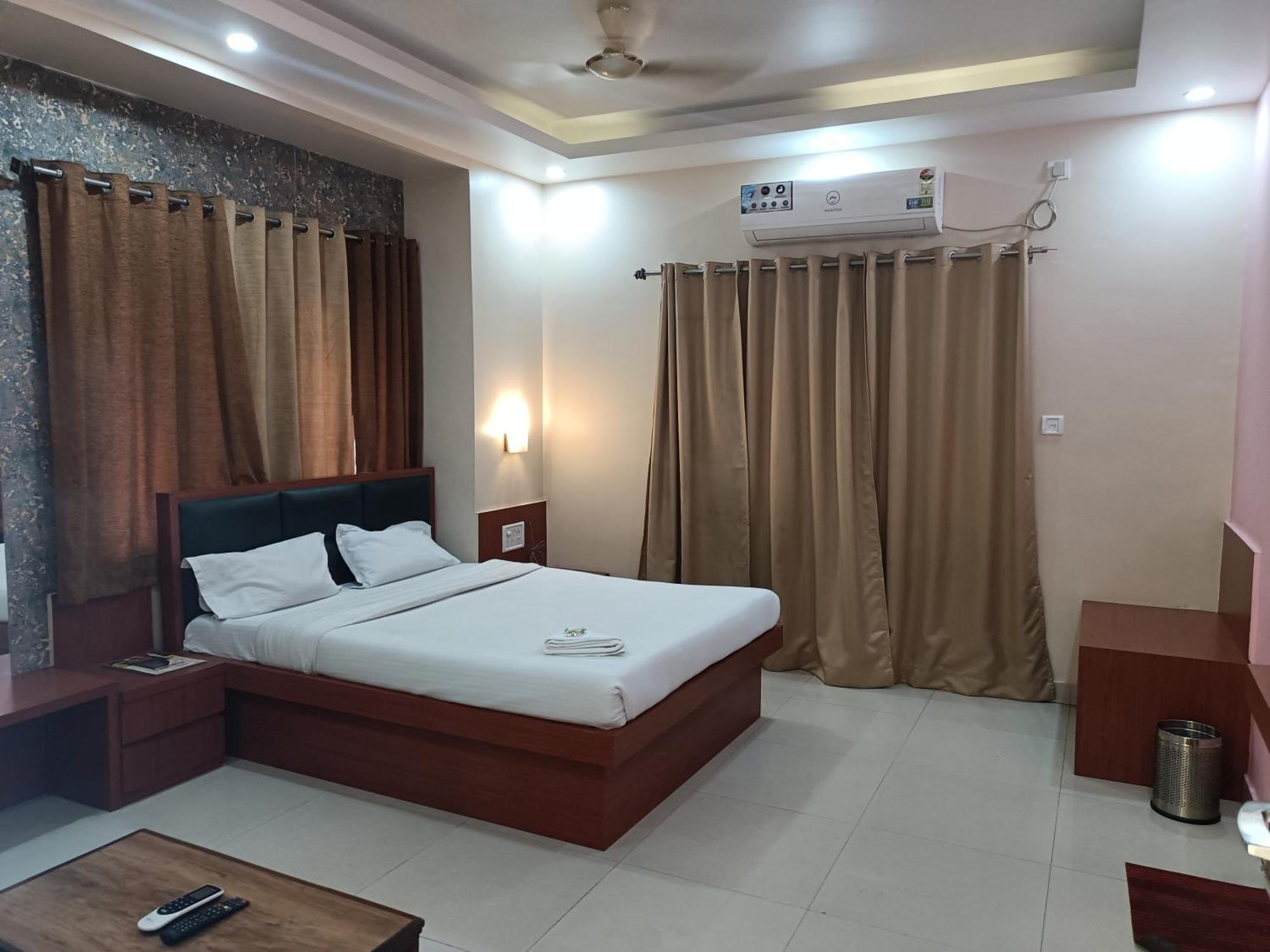 Hotel Sudakshina By Roh Silchar Eksteriør bilde