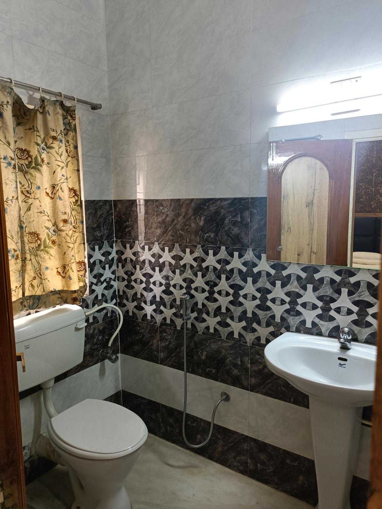 Hotel Sudakshina By Roh Silchar Eksteriør bilde